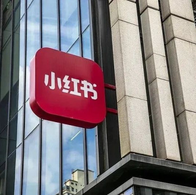 谁在小红书靠「搞抽象」赚到了钱？