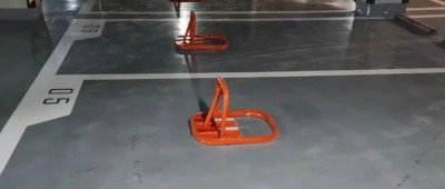 一夜间，全国的车库都上锁了。。。