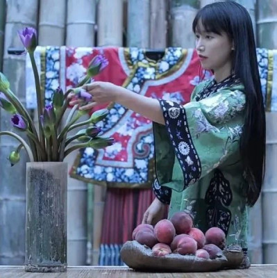 “李子柒身份证改名”上热搜，身份证上的姓名想改就能改吗