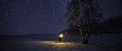 品读 | 岁月深处油灯明