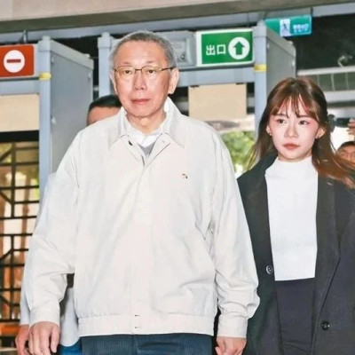 柯文哲保释费涨至7000万新台币，须戴电子脚镣