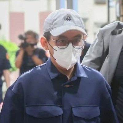 知名主持人，被判刑