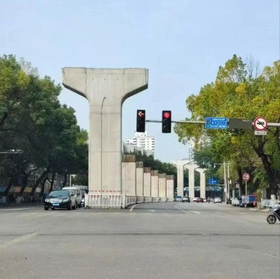 落马市委书记的“政绩工程”将被拆除，有何警示