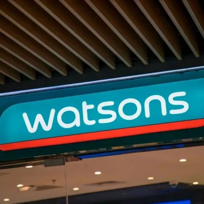 中年屈臣氏，原地彷徨