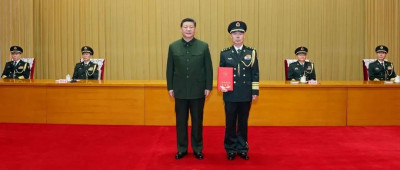中央军委举行晋升上将军衔仪式 习近平颁发命令状并向晋衔的军官表示祝贺