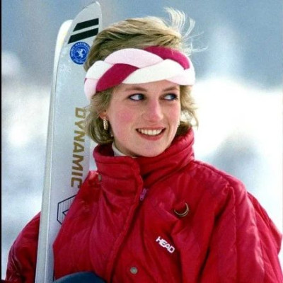 第一批冲去滑雪的南方人，捂着钱包哭了……