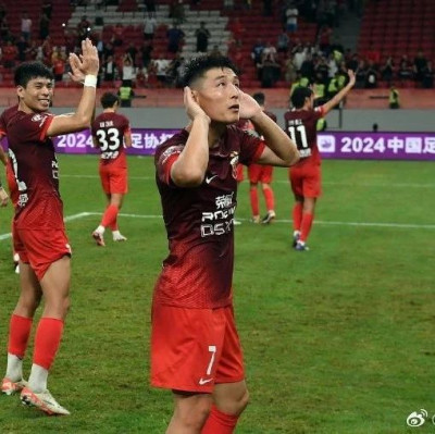 武磊回应遭球迷辱骂：言不及父母，祸不及家人