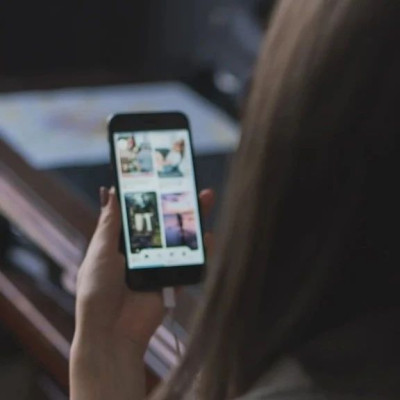 七言 |  对方正在输入……