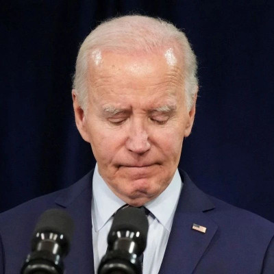 拜登：感到“愤怒、失望”