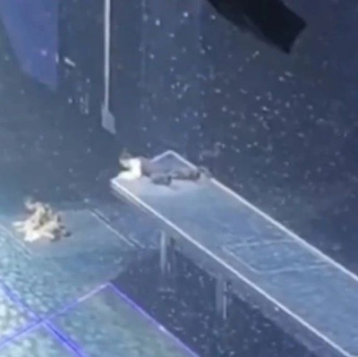 刘德华突发意外摔倒！