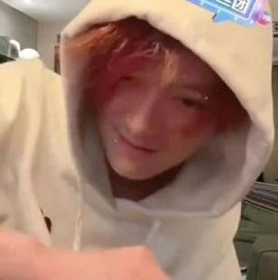 热搜第一！鹿晗道歉，多平台账号被禁止关注