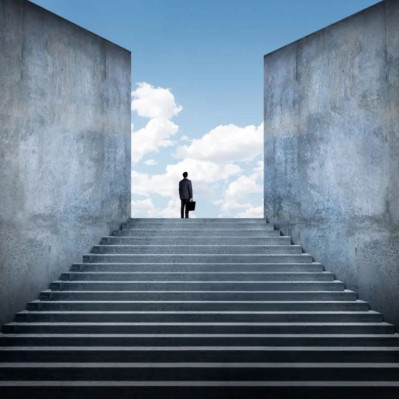 「糟糕，我最爱看的上班博主被裁了」