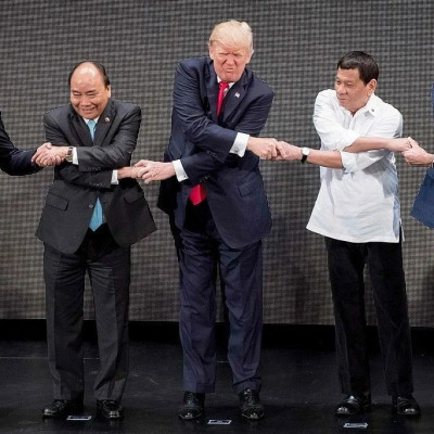 安全靠美国、经济靠中国，这套还好使吗？