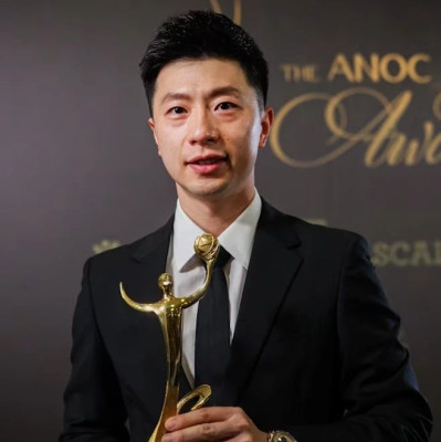 马龙拿奖了，现场还说了这个梗