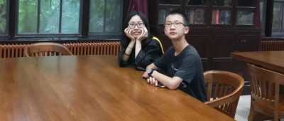 太厉害！亲姐弟隔十年双双上清华