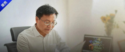 他开创了AI蛋白质结构领域，现在要做比诺奖更大的事