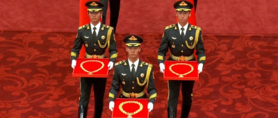 这些瞬间，这些名字，刷屏！