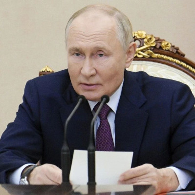 普京：将修改核武器使用条件