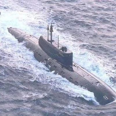 日本：“领海附近发现俄核潜艇”