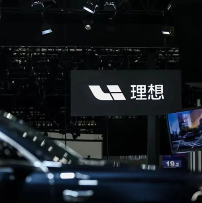 理想汽车：用AI做车企，也用车企做AI