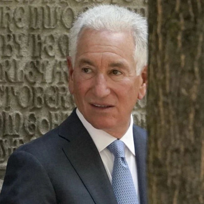 特朗普提名“亲家”担任大使