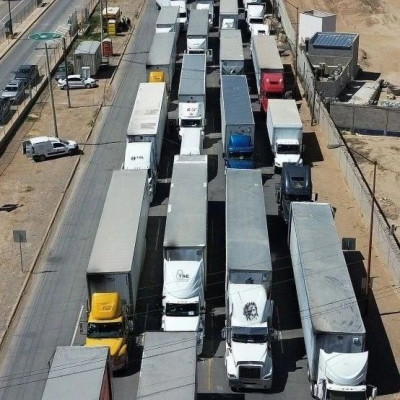 特朗普宣布将对墨西哥与加拿大商品征收关税