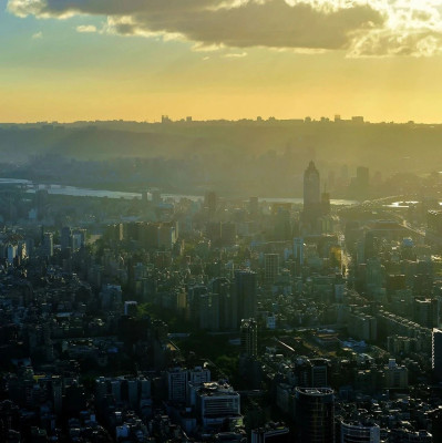 台公务员“被霸凌致死”，有官员请辞