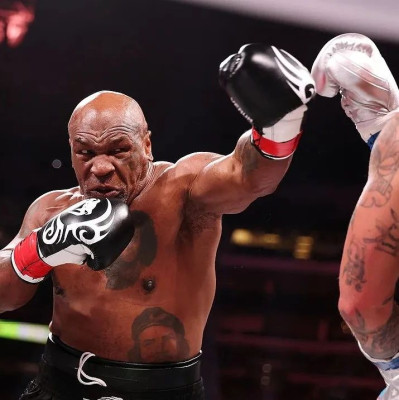 58岁拳王泰森，“输给”27岁网红杰克·保罗