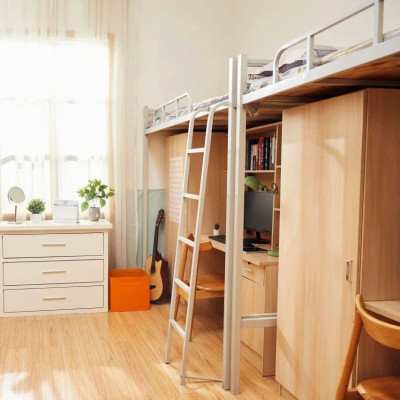 中国大学宿舍现状：有人在渡劫，有人被带飞