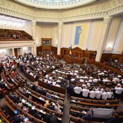 证实：乌克兰议会大楼受损