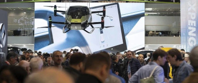 关税阴影下，中国车企在巴黎车展“学乖了”