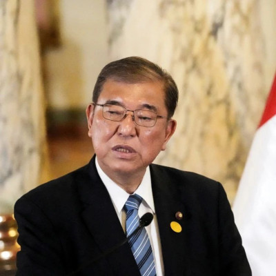 石破茂缺席合影，日政府解释原因