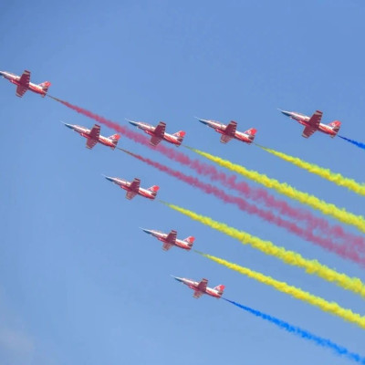 中国“白帝”亮相，美媒紧盯