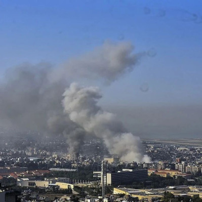 “贝鲁特响起巨大爆炸声”