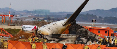 每日热问丨韩国客机失事致179人遇难，一天3起事故，波音怎么了？
