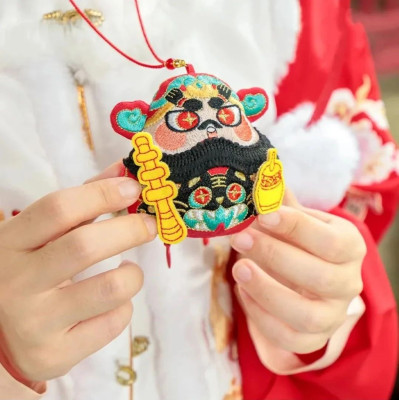 蛇盘兔，辈辈富