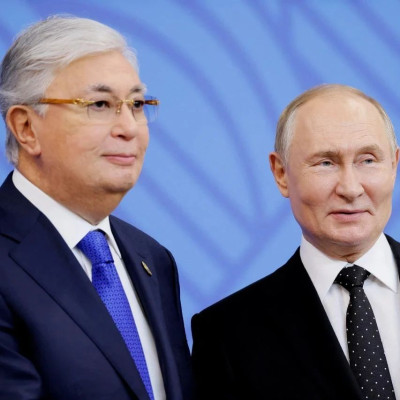 出访前，普京发文