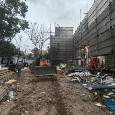 每日热问丨上海690平米别墅拆到只剩墙，独栋别墅能任意装修吗？