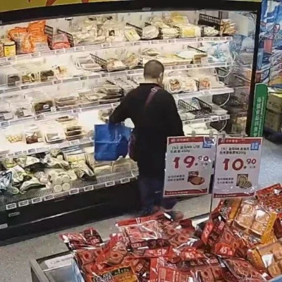 一次自助结账“漏扫”没被发现，她连偷10次