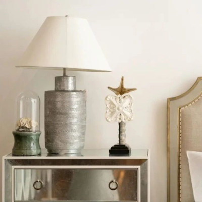 第一批买「护眼灯」的中产，已经近视了