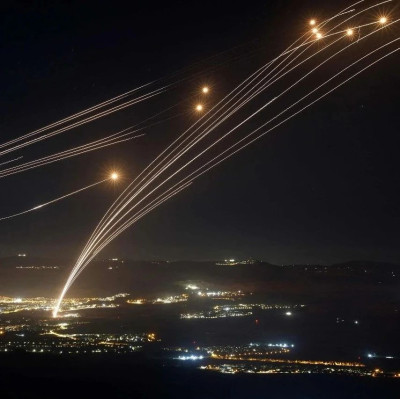 以色列遭250枚火箭弹袭击