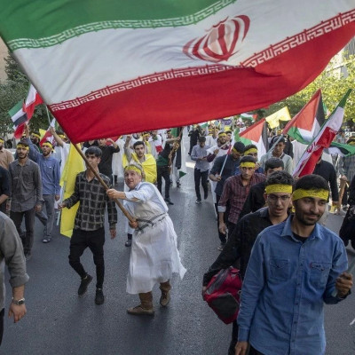 消息人士：伊朗可立即决定是否打击