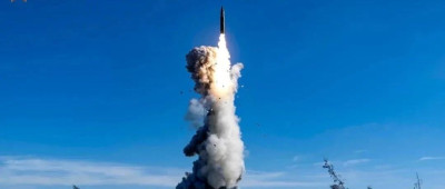 现场图来了！火箭军洲际弹道导弹发射→