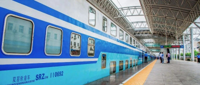 每日热问丨网友称“活了20多年首次见双层火车”，为何如今罕见？