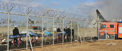 韩方推测：除两人外，机上恐无其他人生还