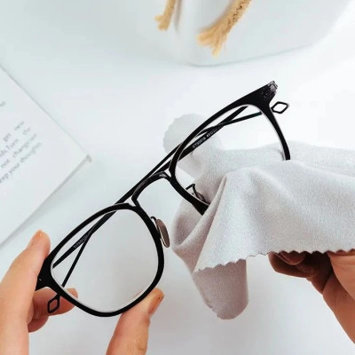 冬天眼镜不起雾，只需一块“布”，太神奇了