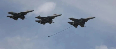 歼-15D，首次公开亮相！