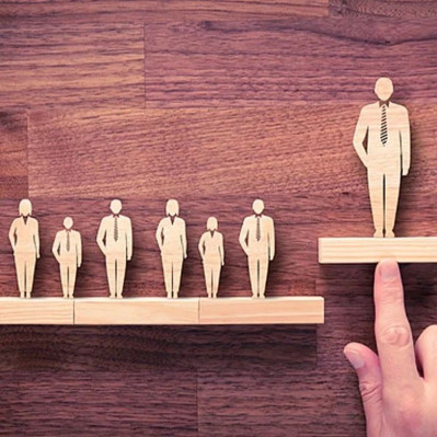 微软、阿里老兵胡云华加入智谱，担任「智谱清言」负责人｜36氪独家