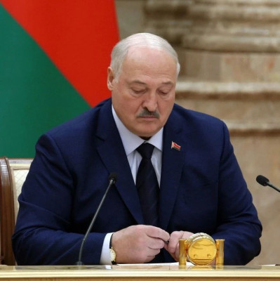 卢卡申科：获悉消息，深感悲痛