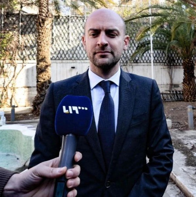 两国外长访叙：“不能错失机会”